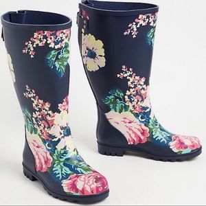 wide width rain boots